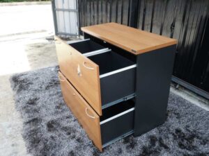 Filing cabinet, 2 drawers, wooden frame, gray color, wooden top, Logica brand.
