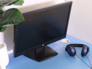 HP computer screen 18.5 inches, model V193b, works normally.