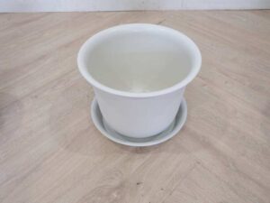 plastic pots Minimalist pot with tray white 31x23