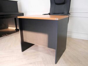 Work desk, computer desk, brand: itk furniture. 1