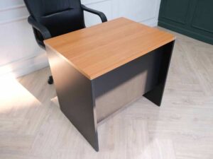 Work desk, computer desk, brand: itk furniture. 1