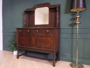Oak sideboard, 2 drawers, 2 doors, 1 mirror.