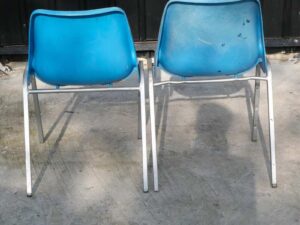 Poly chair, chrome plated legs blue/green/blue