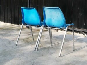 Poly chair, chrome plated legs blue/green/blue