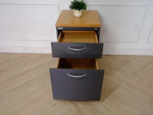 Mobile cabinet, 2 drawers, with wheels, gray color, wooden top, Moflex brand.