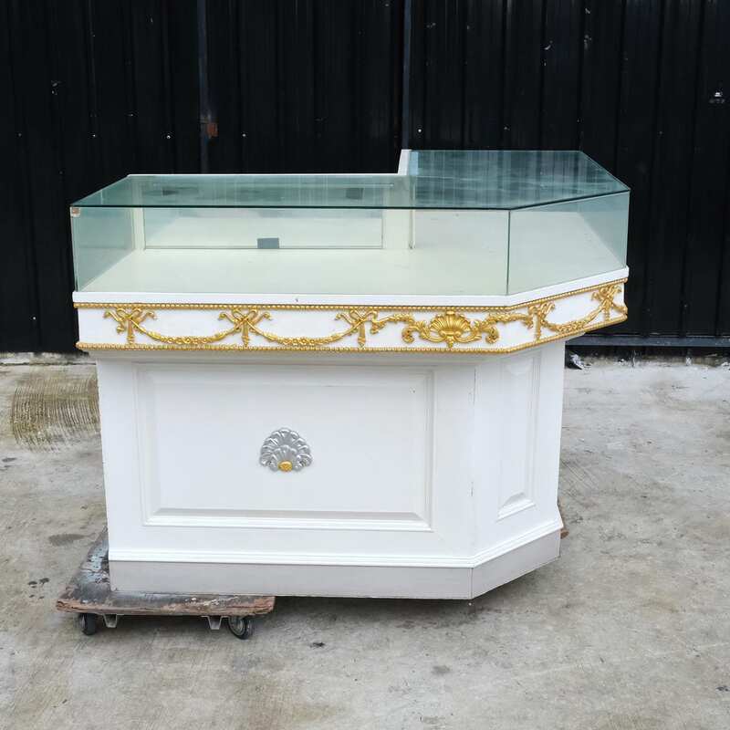 Jewelry cabinet, jewelry cabinet, diamond cabinet, product display cabinet, white cut corner cabinet