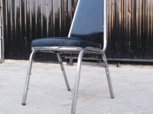 banquet chairs Conference or work chair, soft padded cushion, has strong steel legs.