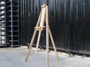 Grade A+ drawing easel, size 195 cm