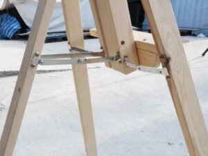 Grade A+ drawing easel, size 195 cm