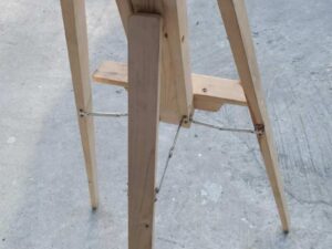 Grade A+ drawing easel, size 195 cm