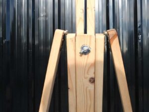 Grade A+ drawing easel, size 195 cm