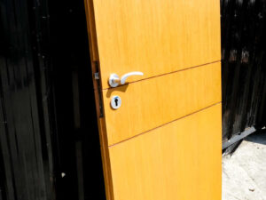 Wooden door, lever knob modern style