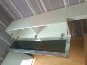Ready-made shelf set, wall-mounted, built-in