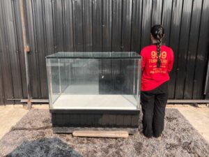 Jewelry cabinet, glass cabinet to display products Rectangular shape Sliding glass door, 2 drawers