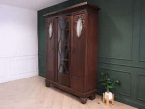 Wardrobe with 3 doors, opening, walnut color, European workmanship, sourced from Germany.