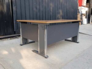 L-shaped corner work table, stainless steel legs, wooden top, 150 cm