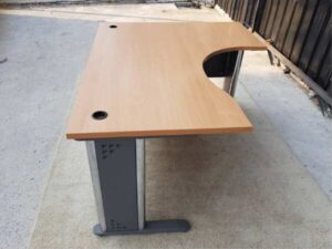 L-shaped corner work table, stainless steel legs, wooden top, 150 cm