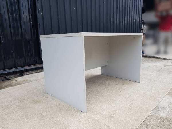 Work desk, wooden frame, white, 120 cm
