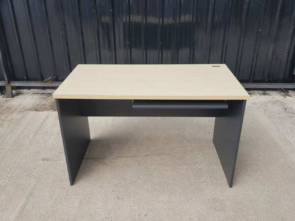 Work desk with keyboard rail 120 cm