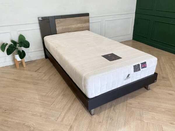 3.5 foot bed, SB FURNITURE brand, 3.5 foot pocket spring mattress, 11 inches thick, Dunlopillo brand, New Forest model