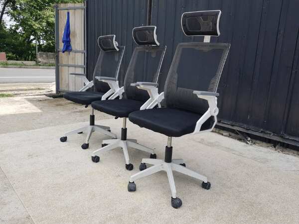 Office chair, fabric cushion, black mesh backrest, white legs