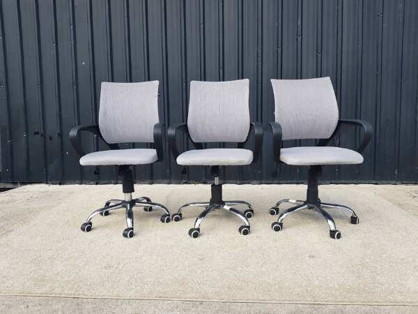 Office chair, fabric cushion, mesh backrest, grey