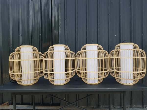 Modern style round bamboo lamp
