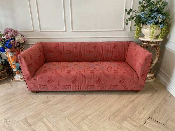 3-seat sofa, red fabric cushion