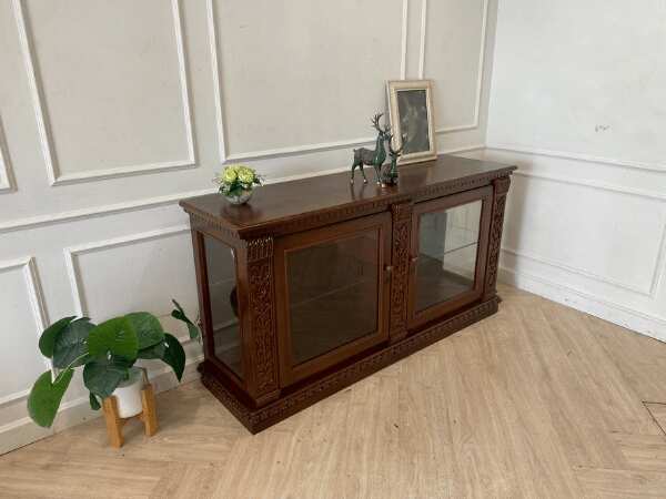 2-door wooden cabinet, glass top, vintage style