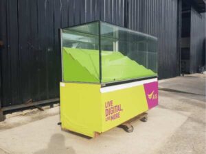 Glass display cabinet, telephone display cabinet, green