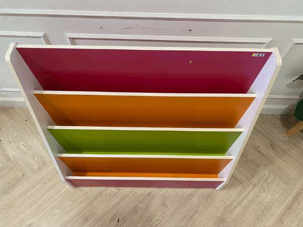 4-shelf bookshelf