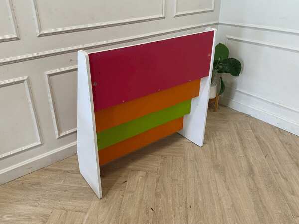 4-shelf bookshelf