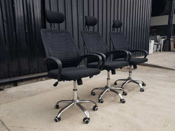 Office chair, fabric cushion, mesh backrest, black