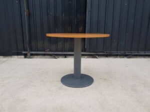 Round table, steel legs, wooden top, 80-90 cm