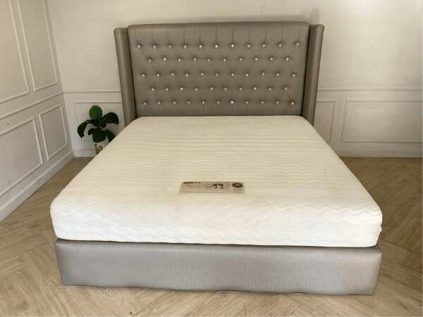 6-foot bed, gray, 6-foot mattress, 10 inches thick, Slumberland brand