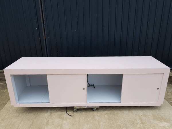 Pink 4-door wooden counter, 300 cm