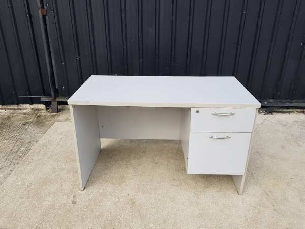 Desk with 2 drawers 120 x 60 cm