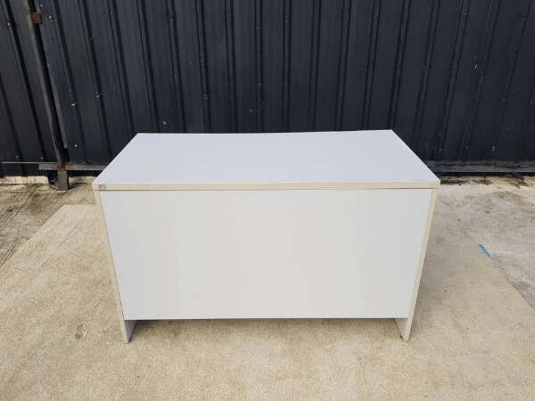 Desk with 2 drawers 120 x 60 cm