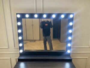 Makeup mirror, vanity mirror light
