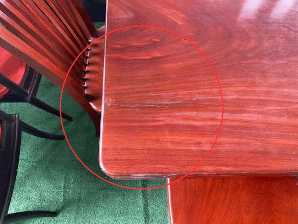 Set of 6 glossy real wood tables and chairs, classic style