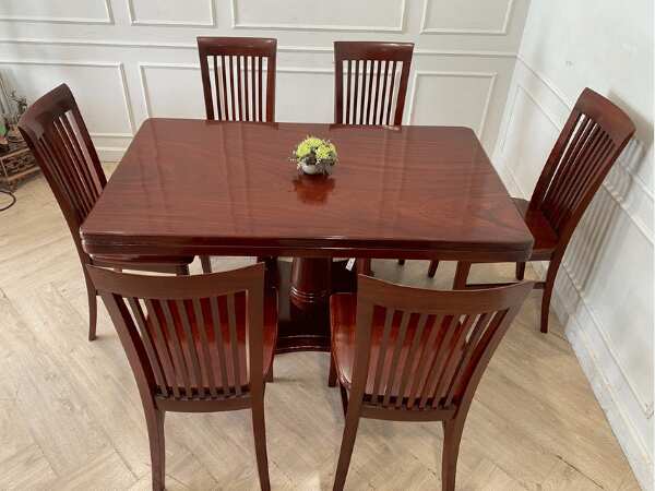 Set of 6 glossy real wood tables and chairs, classic style