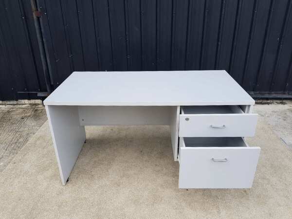 2-drawer desk, Moflex brand, 140 cm