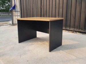 Wooden desk, curved design, with cable holes, 100 cm