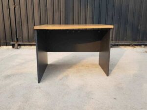 Wooden desk, curved design, with cable holes, 100 cm
