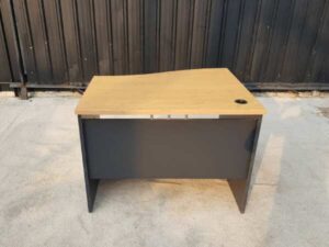 Wooden desk, curved design, with cable holes, 100 cm