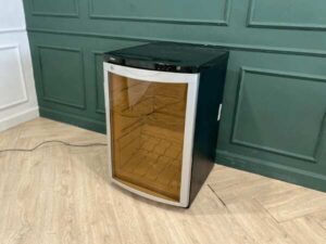 Wine cooler, HAIER brand, model JC-84G