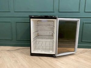 Wine cooler, HAIER brand, model JC-84G