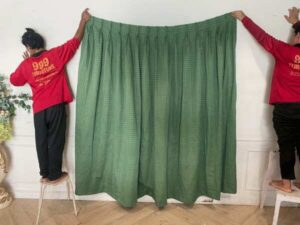 Minimalist style window curtains, green