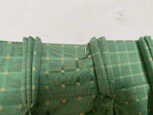 Minimalist style window curtains, green