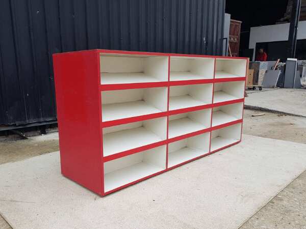 16-slot product shelf, wooden frame, white and red